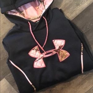 Women’s under armour HOODIE